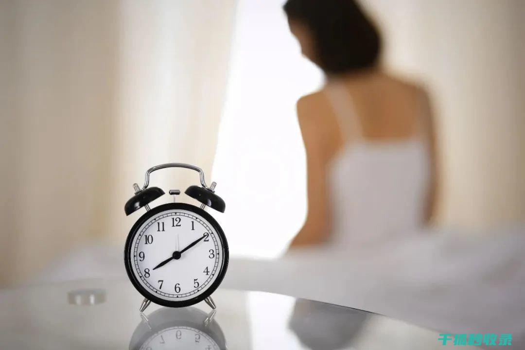 睡眠质量与年龄：不同年龄段的人如何提升睡眠 (睡眠质量与年龄的关系)