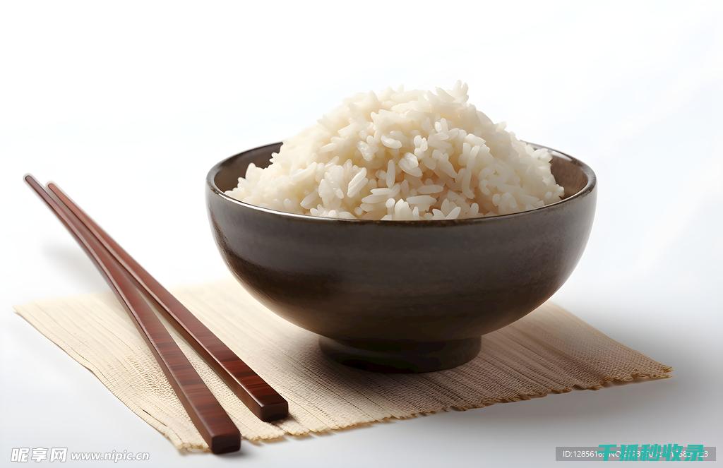 米饭松软的秘密：从浸泡到蒸煮的每一步 (米饭松软的秘诀是什么)